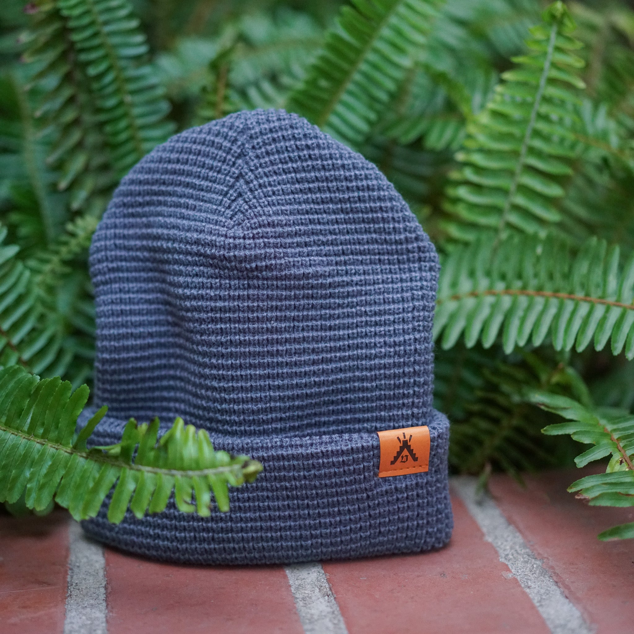 Las Afueras Beanie – Outpost Villagers